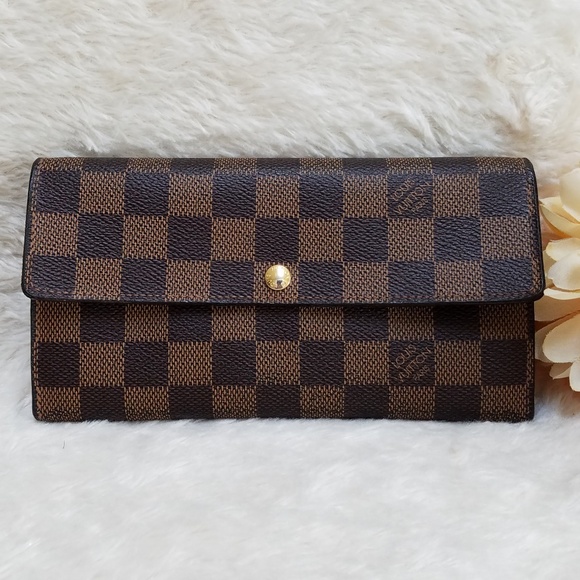 Louis Vuitton Handbags - Louis Vuitton Sarah Damier Ebene Wallet